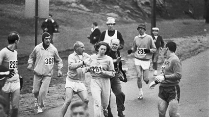 Kathrine Switzer au marathon de Boston en 1967.